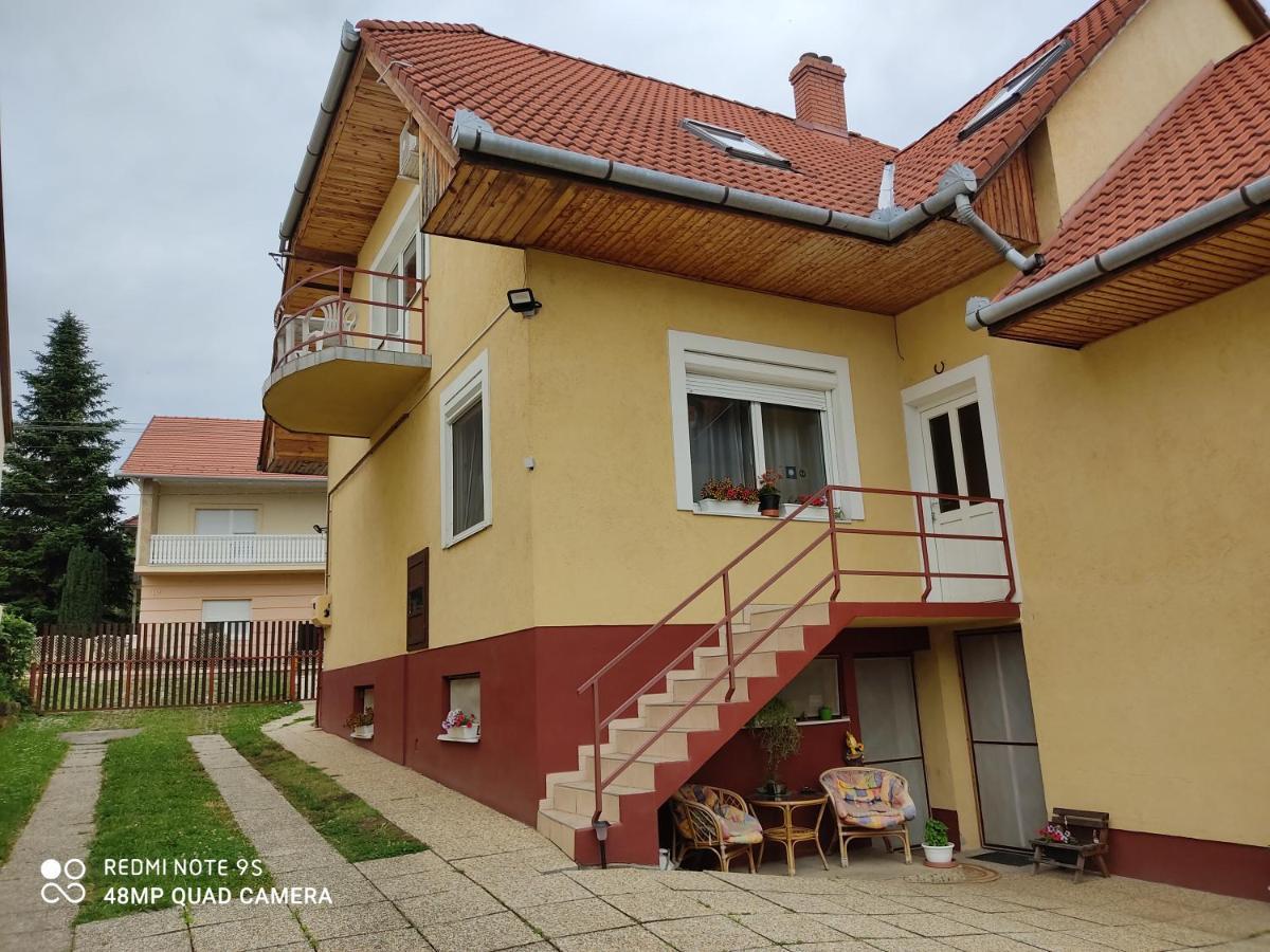 Fox Apartmanok Heviz Exterior photo