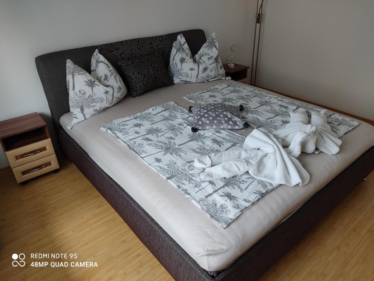 Fox Apartmanok Heviz Exterior photo