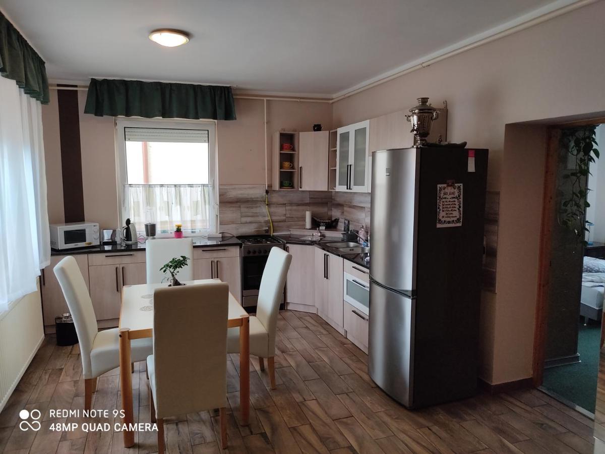 Fox Apartmanok Heviz Exterior photo