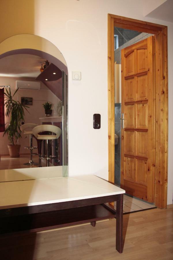 Fox Apartmanok Heviz Exterior photo